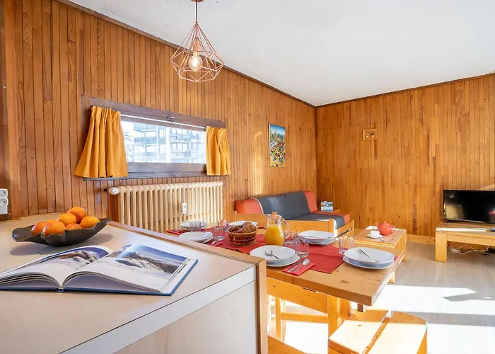 Apartment Le Pramecou - Val Claret-3 By Interhome
