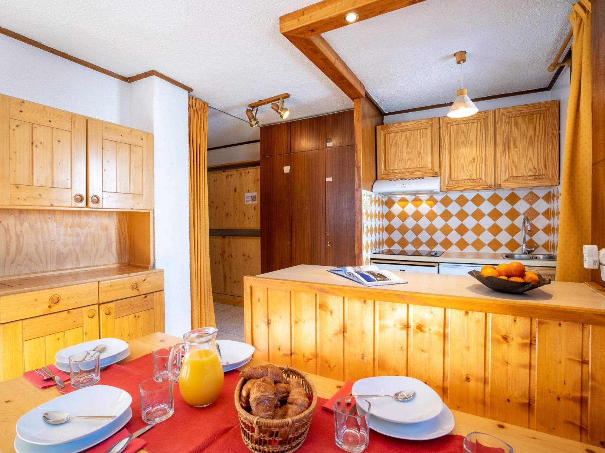 Apartment Le Pramecou - Val Claret-3 By Interhome Tignes